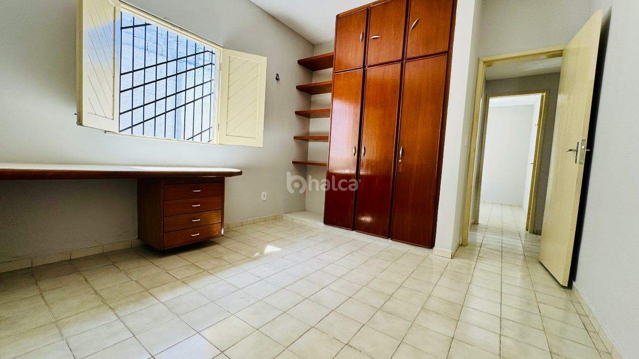 Casa à venda com 3 quartos, 215m² - Foto 13