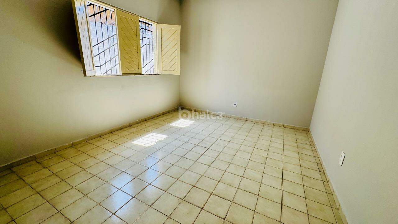 Casa à venda com 3 quartos, 215m² - Foto 14