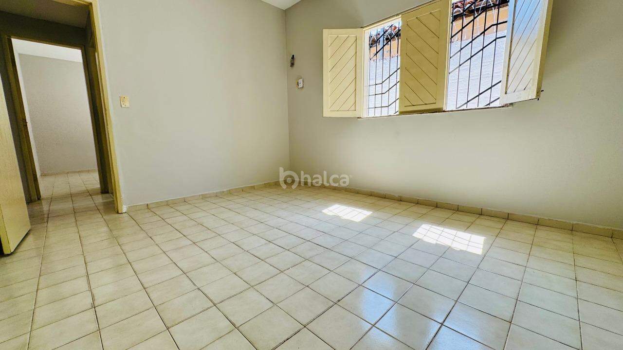 Casa à venda com 3 quartos, 215m² - Foto 17