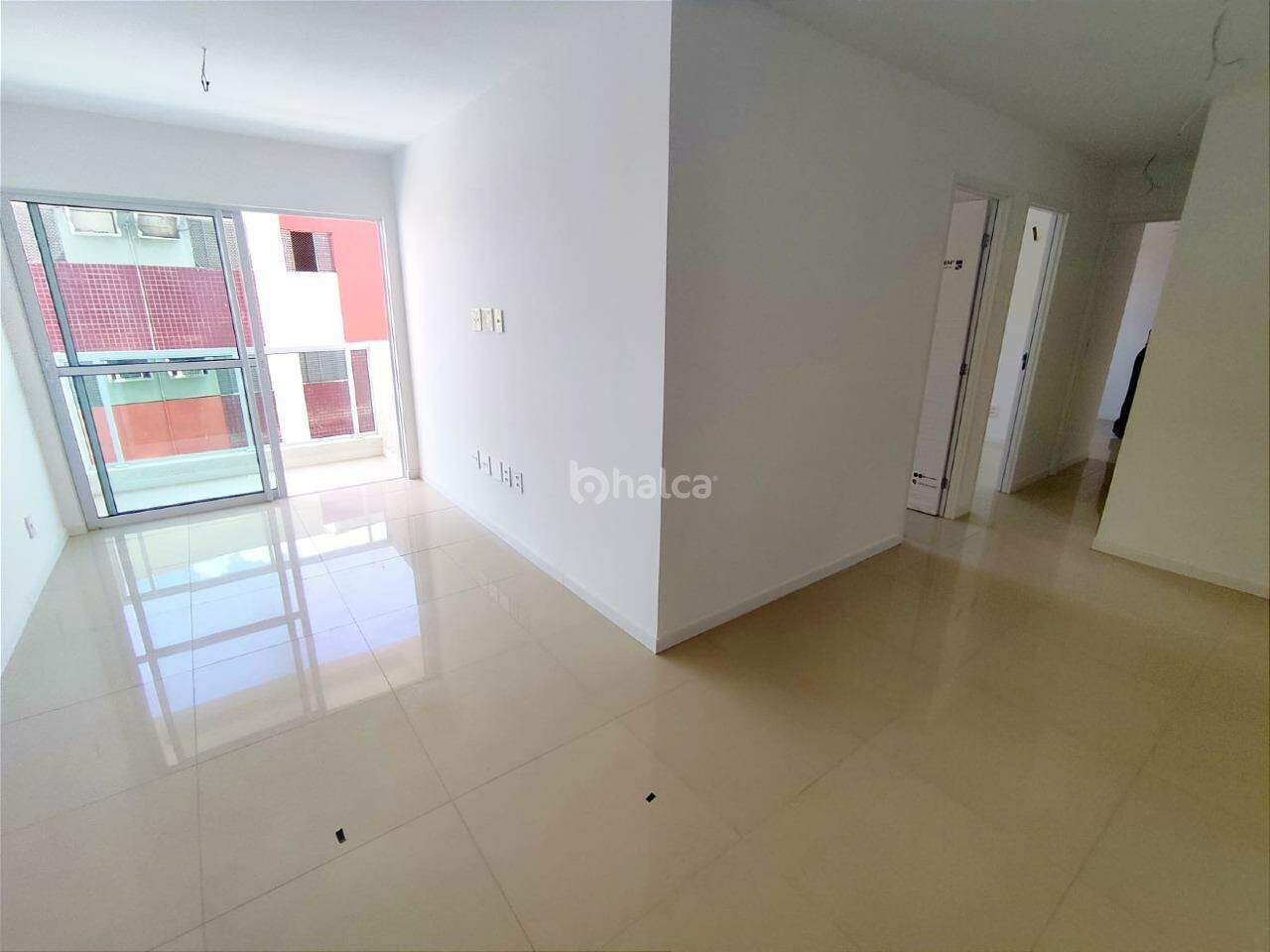 Apartamento para alugar com 3 quartos, 68m² - Foto 2