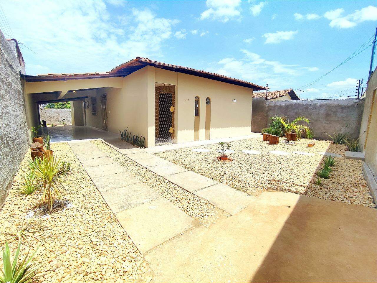 Casa à venda com 3 quartos, 203m² - Foto 3