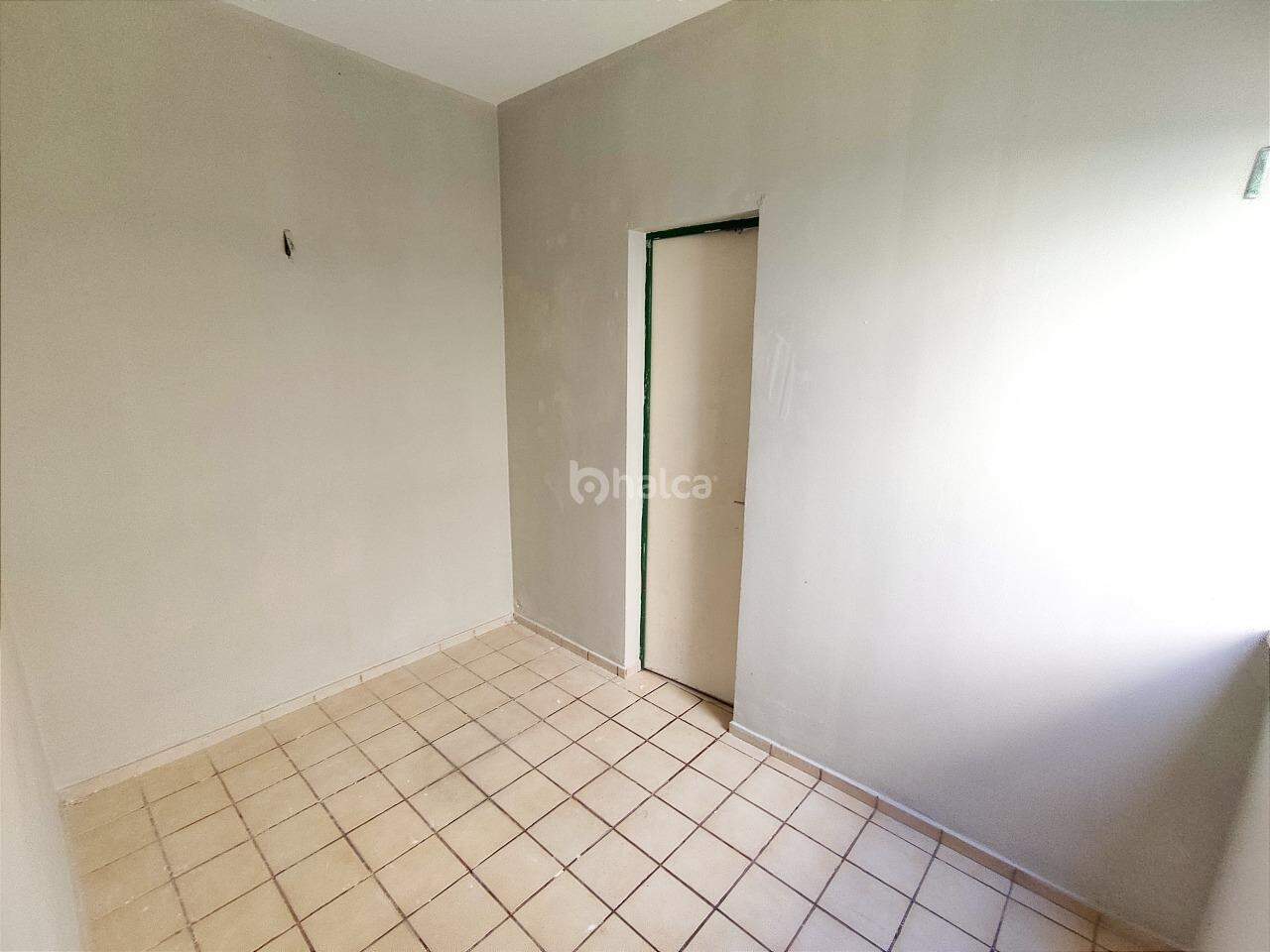 Apartamento para alugar com 2 quartos, 78m² - Foto 11