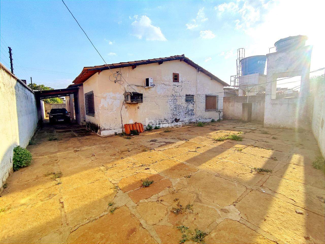 Casa para alugar com 4 quartos, 224m² - Foto 8