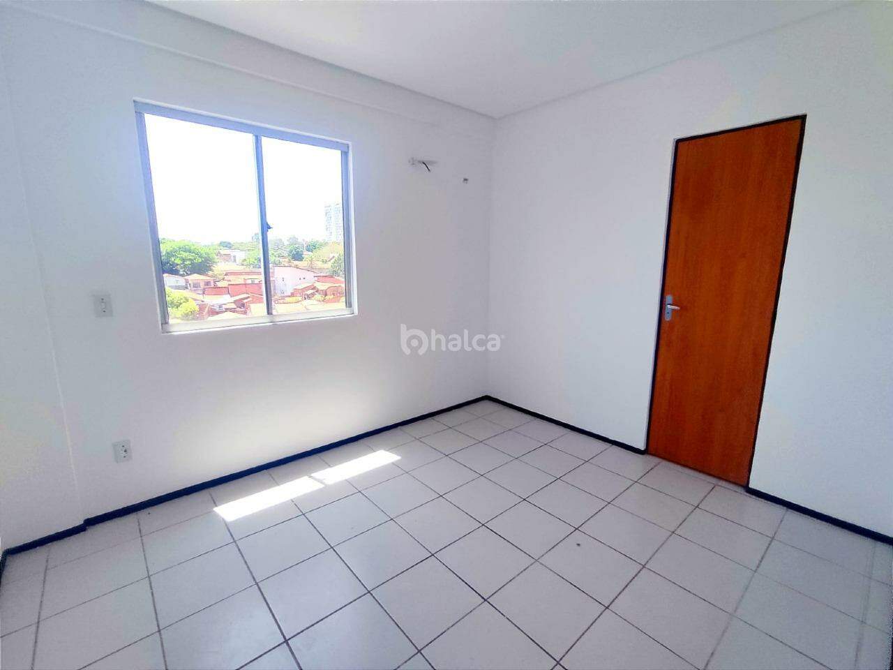 Apartamento à venda com 3 quartos, 68m² - Foto 4