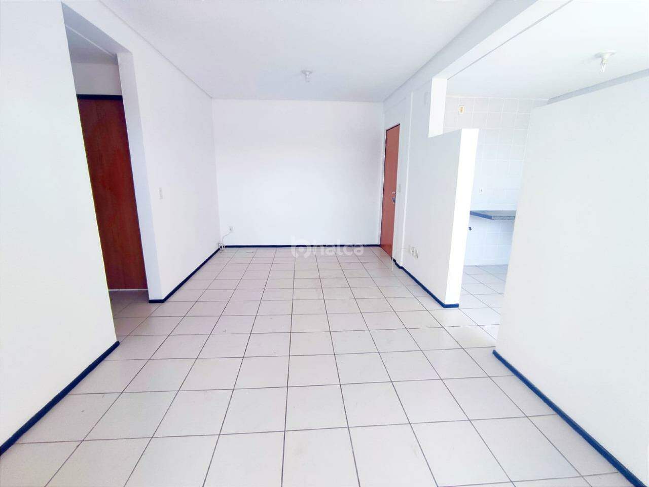 Apartamento à venda com 3 quartos, 68m² - Foto 2