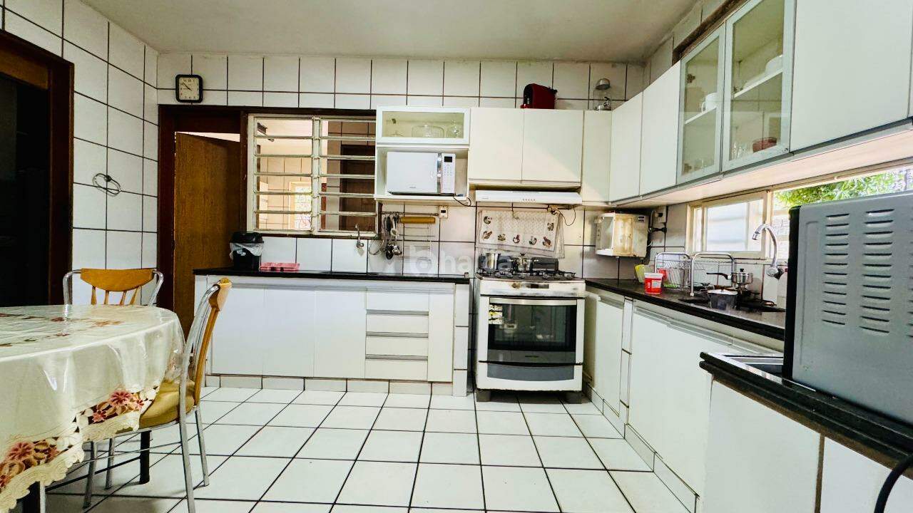 Prédio Inteiro para alugar com 4 quartos, 280m² - Foto 9