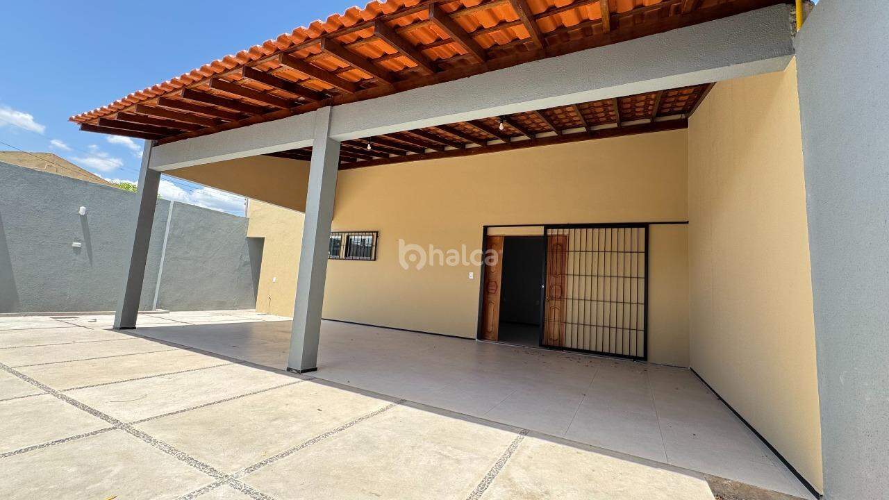 Casa para alugar com 2 quartos, 144m² - Foto 1