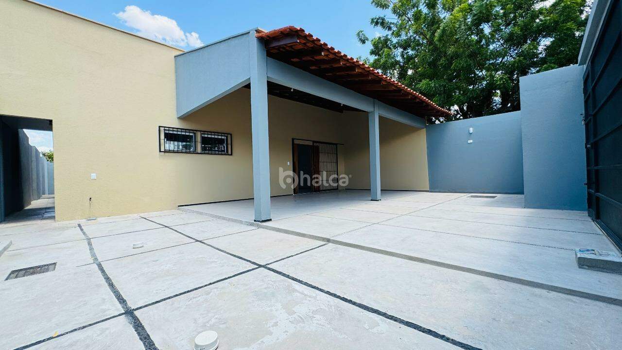 Casa para alugar com 2 quartos, 144m² - Foto 3