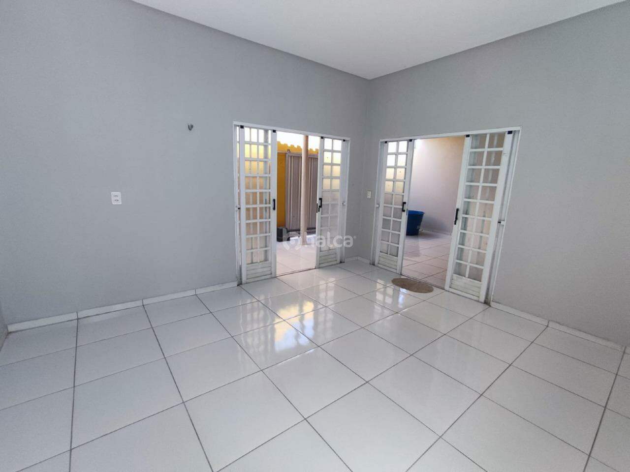 Casa para alugar com 4 quartos, 137m² - Foto 3