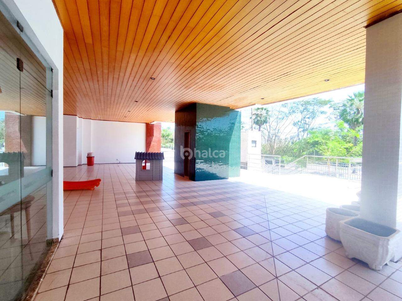 Apartamento à venda com 4 quartos, 180m² - Foto 3