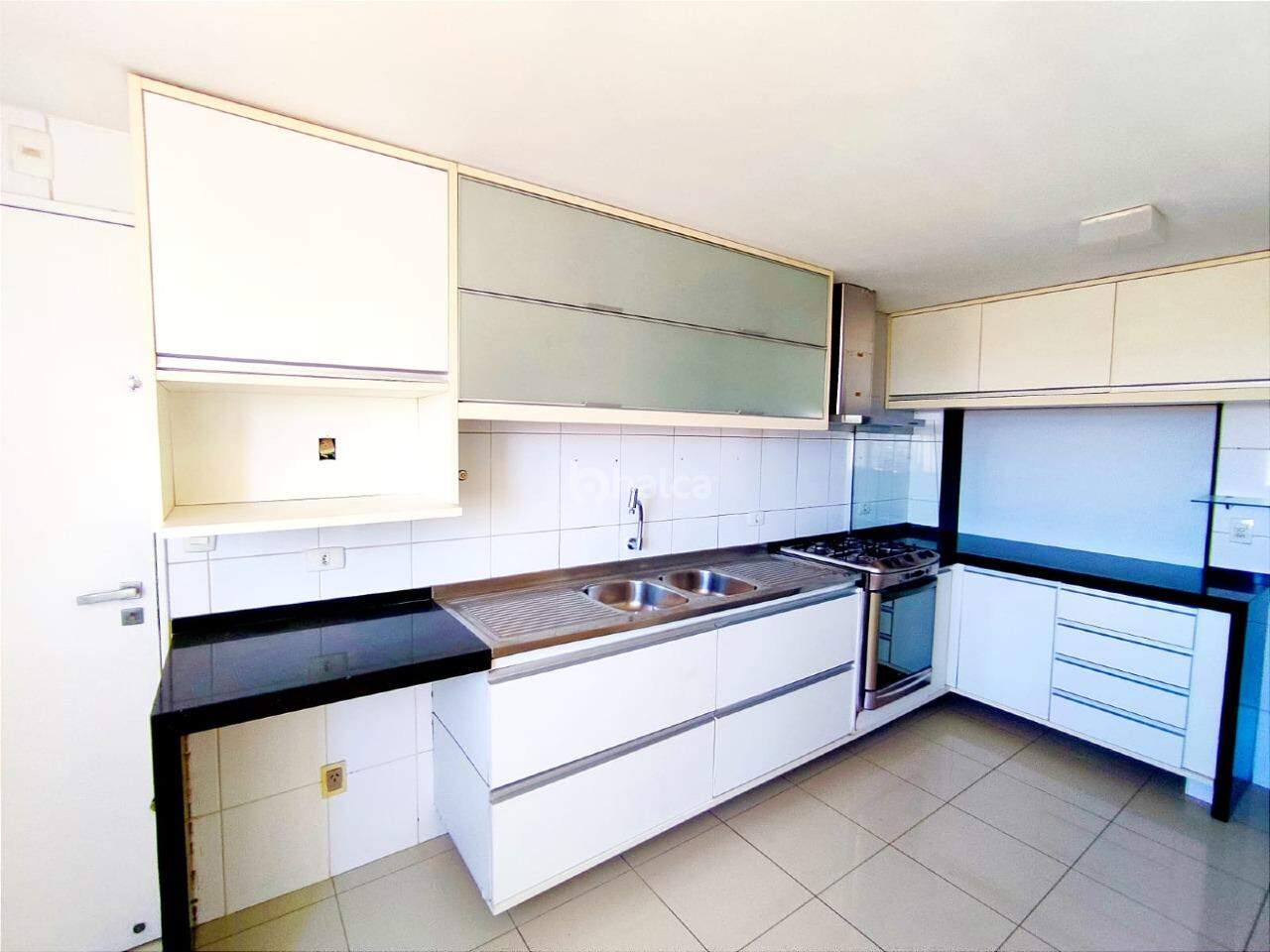 Apartamento à venda com 4 quartos, 180m² - Foto 26