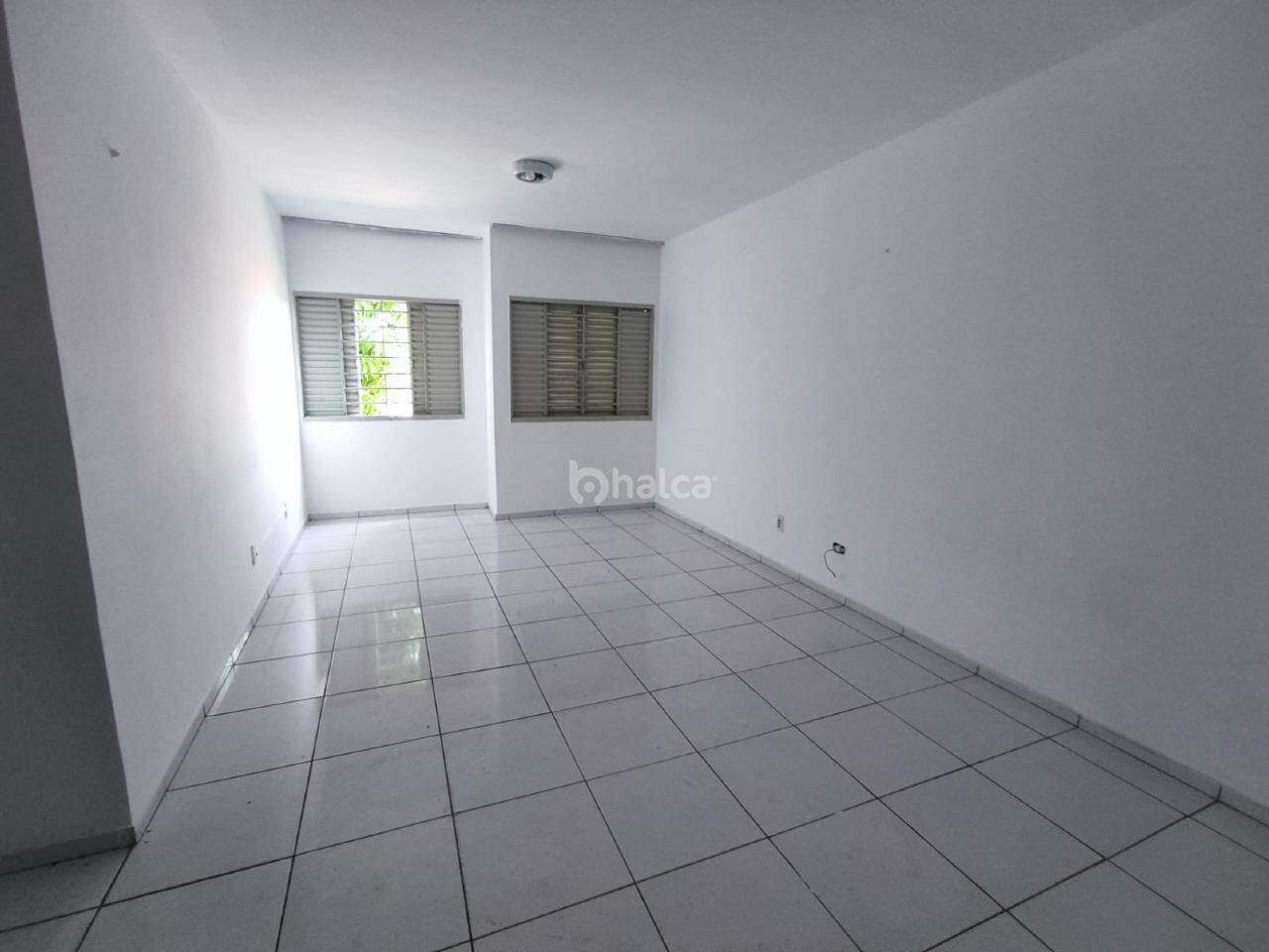 Apartamento para alugar com 3 quartos, 110m² - Foto 3