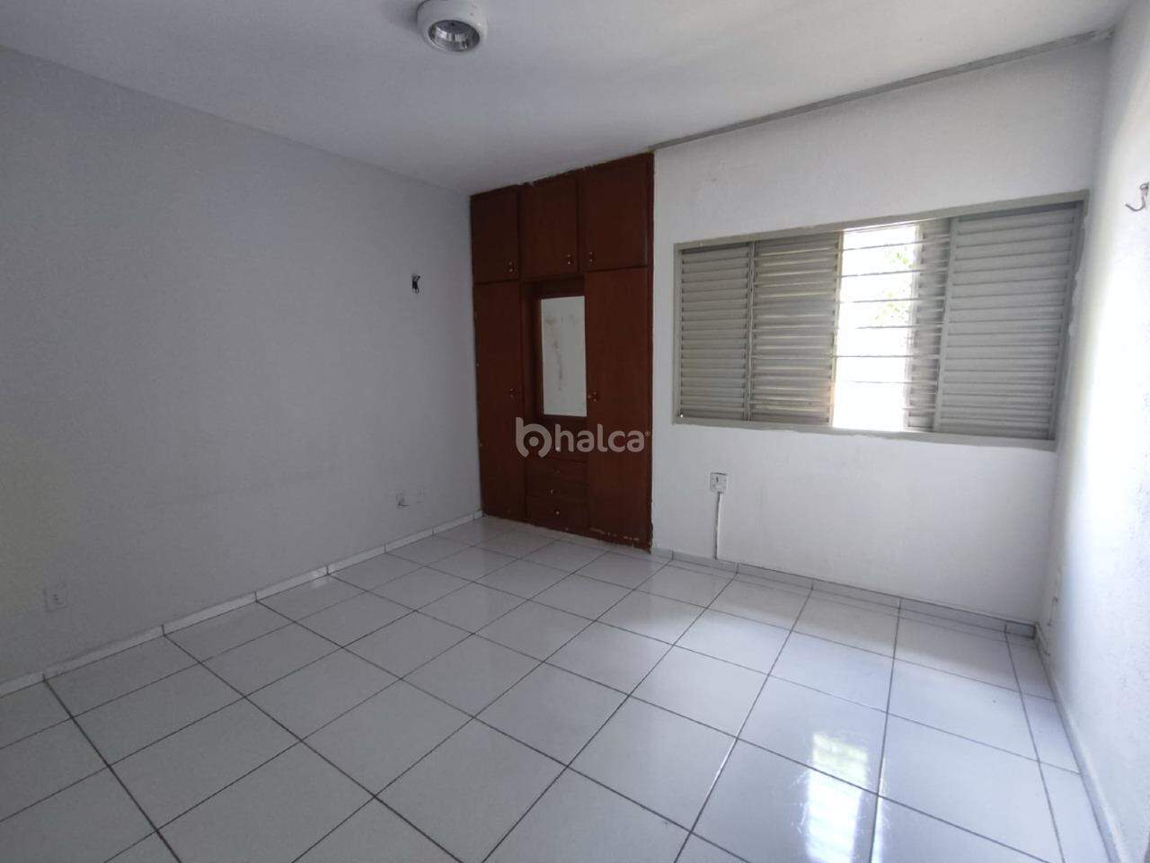 Apartamento para alugar com 3 quartos, 110m² - Foto 7