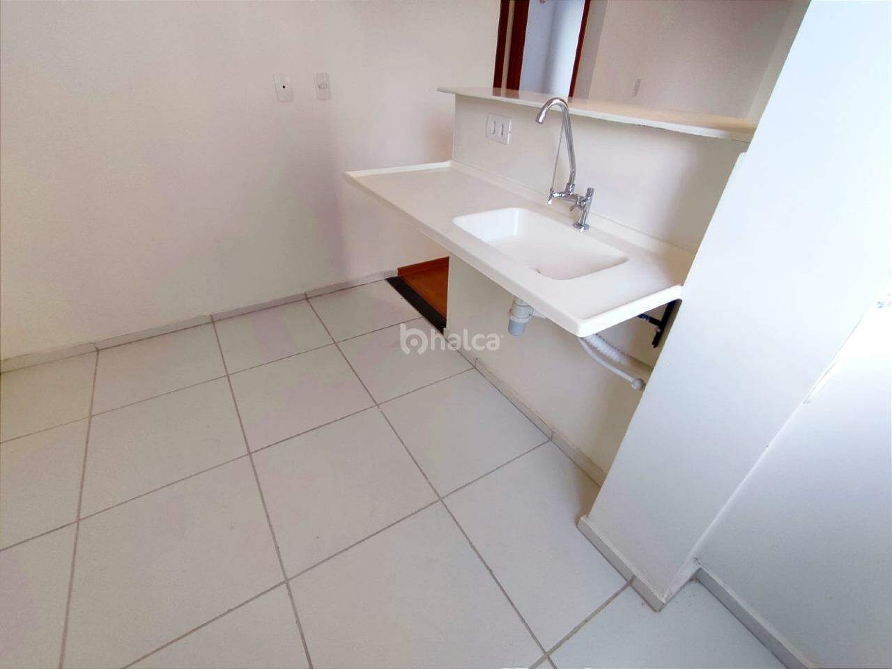 Apartamento para alugar com 2 quartos, 35m² - Foto 8