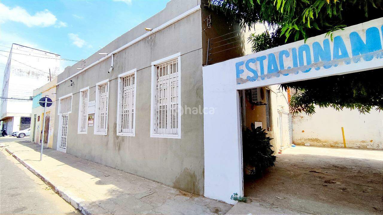 Prédio Inteiro à venda, 200m² - Foto 2