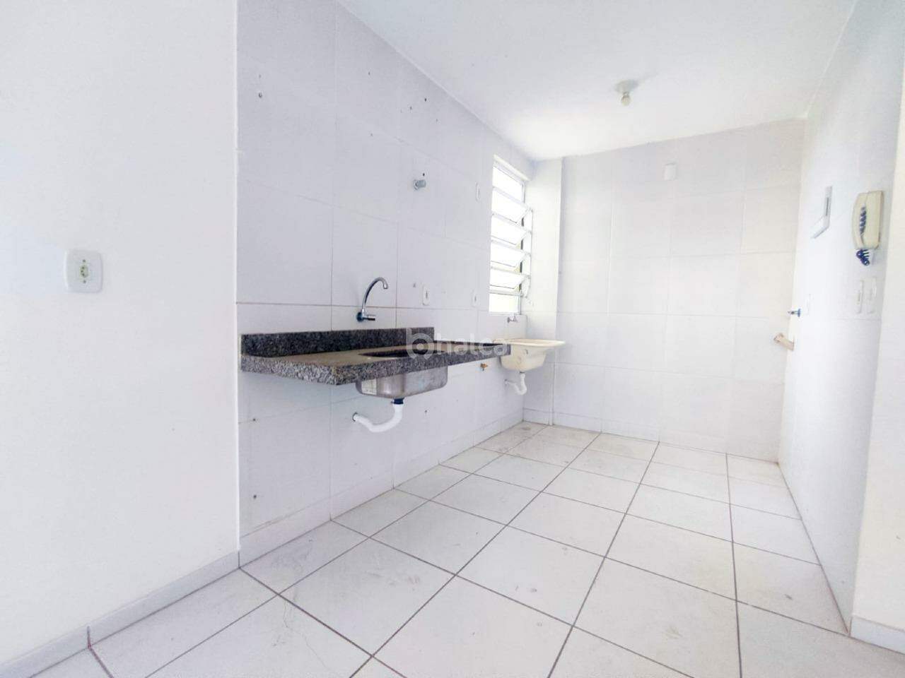 Apartamento para alugar com 2 quartos, 48m² - Foto 12