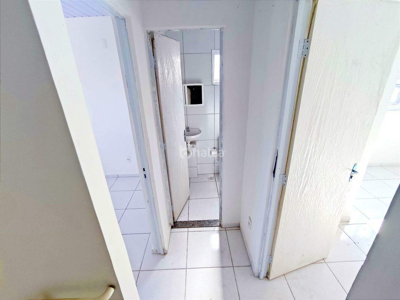 Casa de Condomínio para alugar com 2 quartos, 61m² - Foto 4