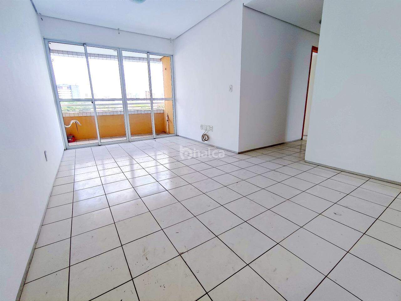 Apartamento para alugar com 2 quartos, 70m² - Foto 2