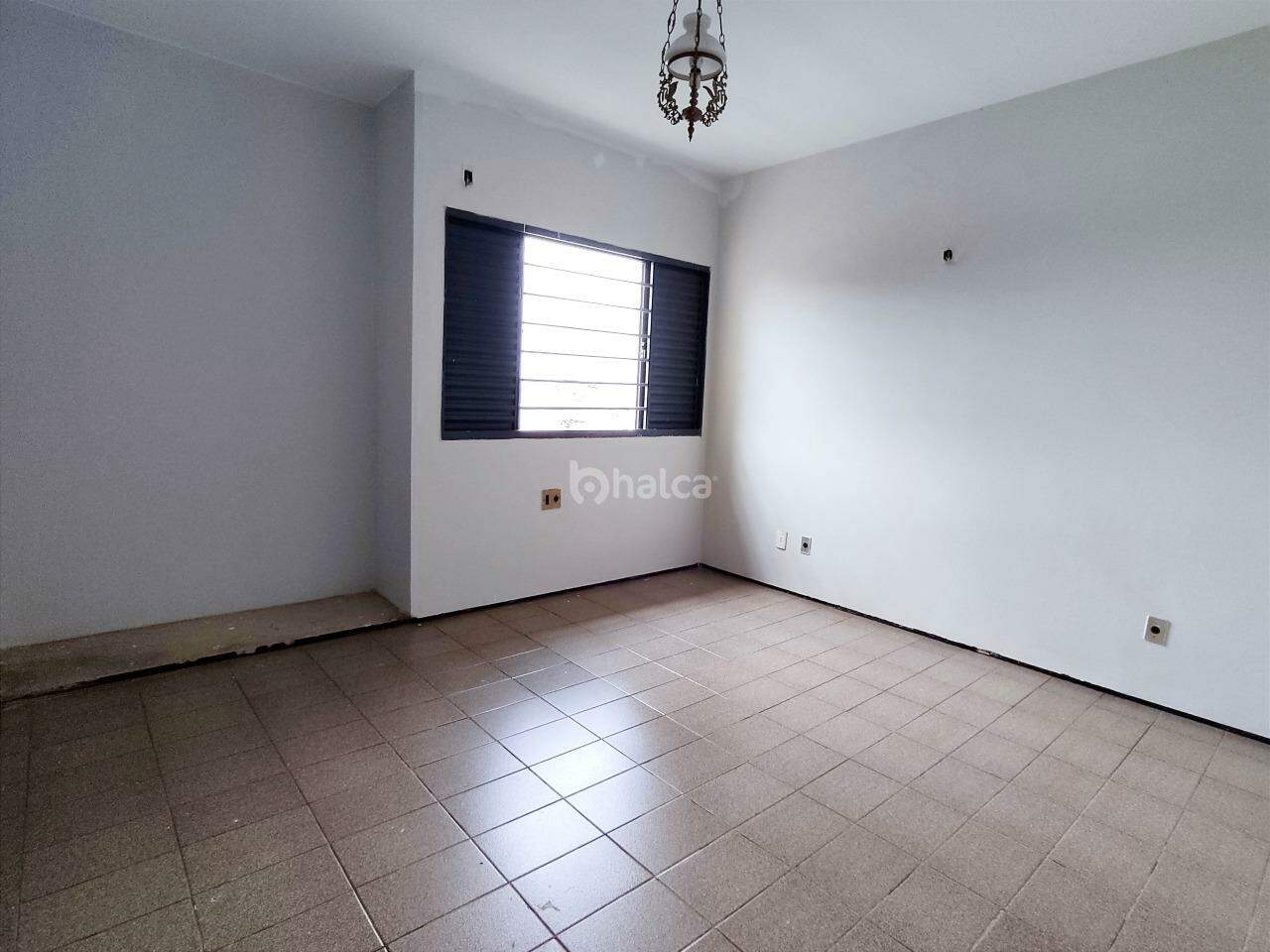 Apartamento para alugar com 3 quartos, 101m² - Foto 18