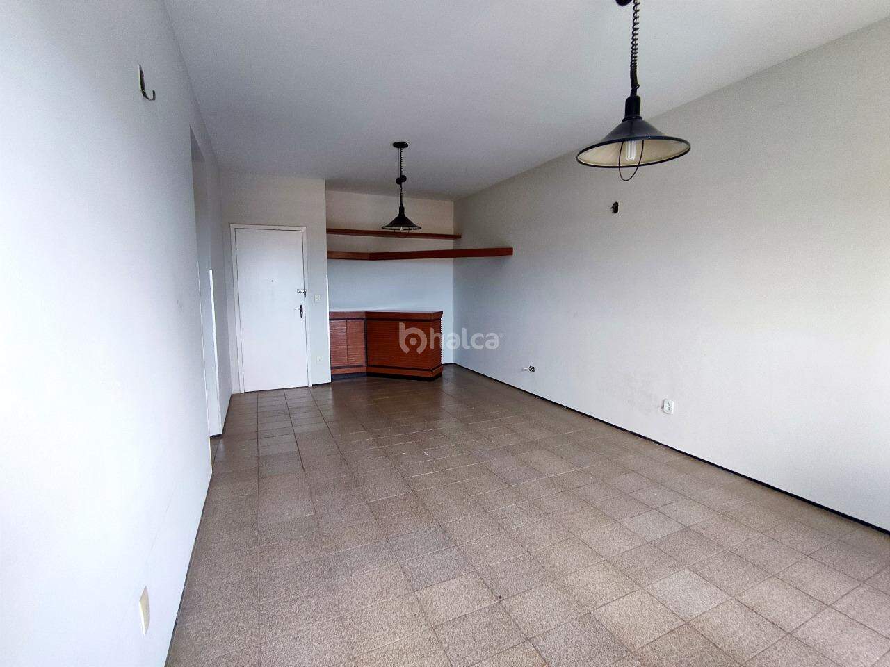 Apartamento para alugar com 3 quartos, 101m² - Foto 3