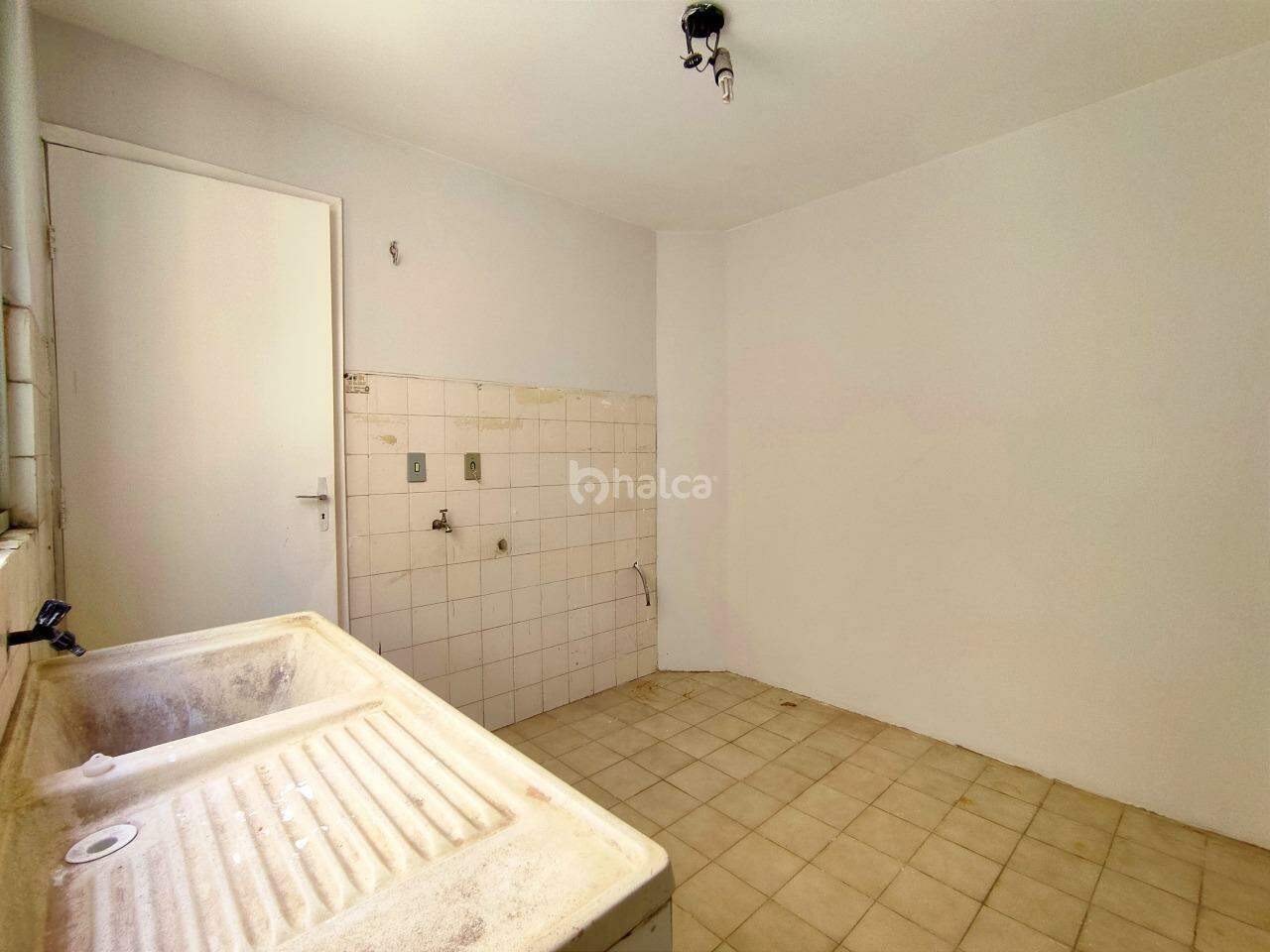 Apartamento para alugar com 3 quartos, 101m² - Foto 9