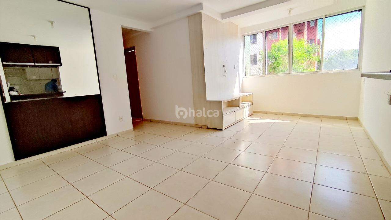 Apartamento à venda com 3 quartos, 74m² - Foto 2