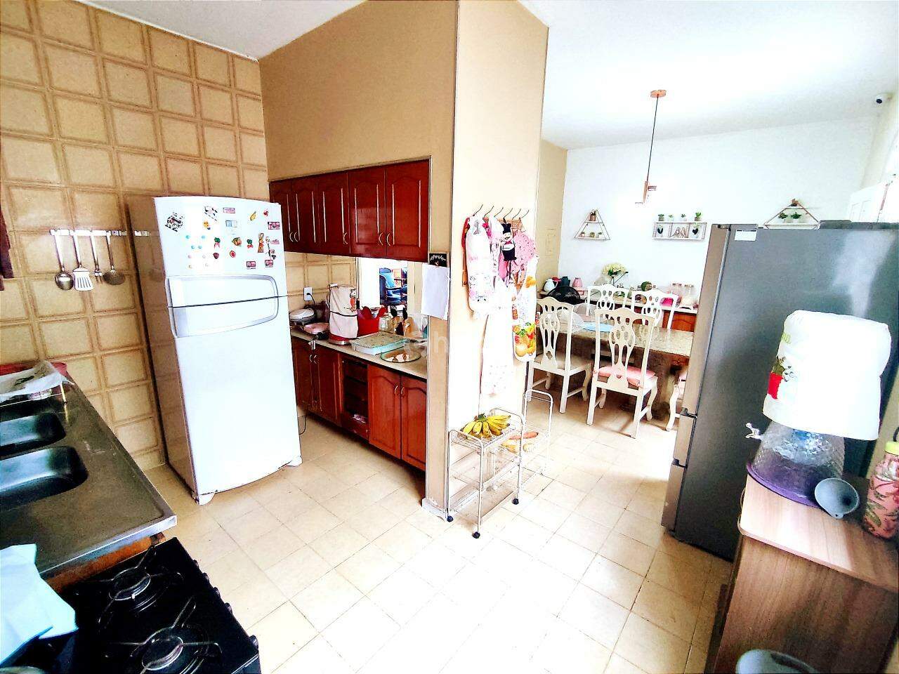 Casa para alugar com 4 quartos, 200m² - Foto 19