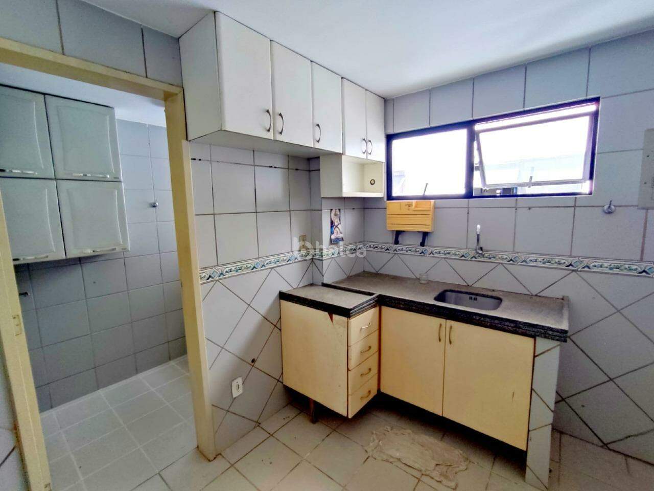 Apartamento à venda com 3 quartos, 86m² - Foto 17