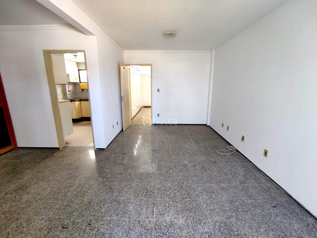 Apartamento à venda com 3 quartos, 86m² - Foto 6