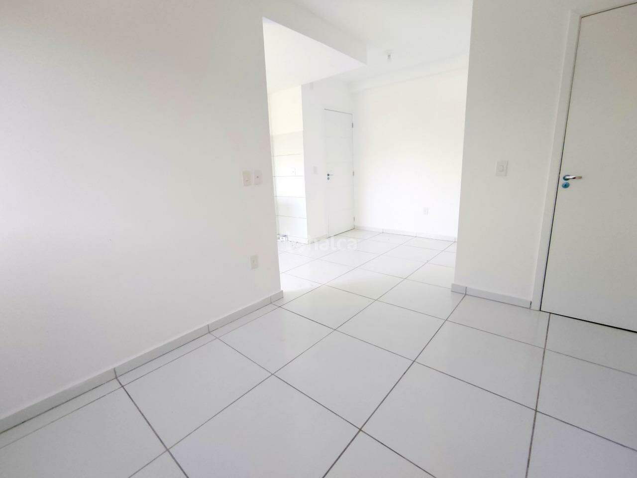 Apartamento para alugar com 2 quartos, 47m² - Foto 4