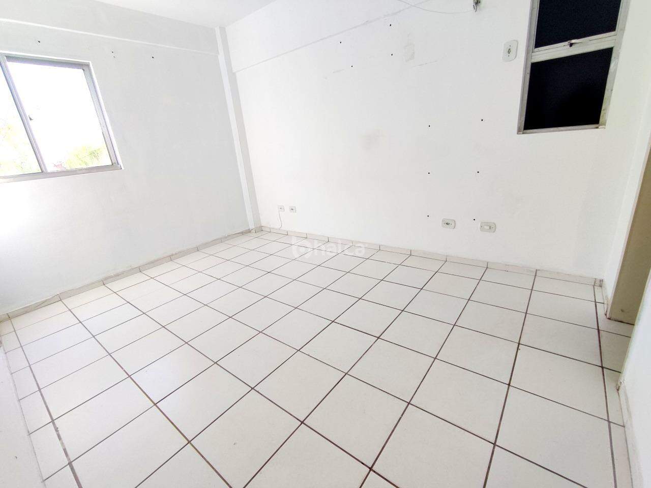 Apartamento para alugar com 3 quartos, 79m² - Foto 10