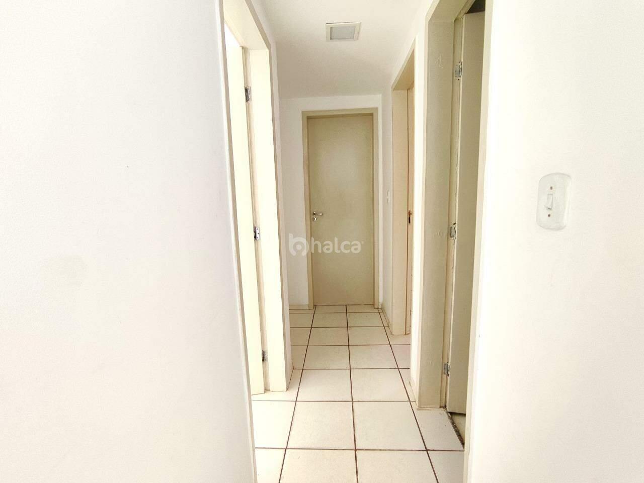 Apartamento para alugar com 3 quartos, 79m² - Foto 4