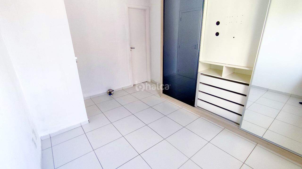 Apartamento à venda com 3 quartos, 75m² - Foto 10