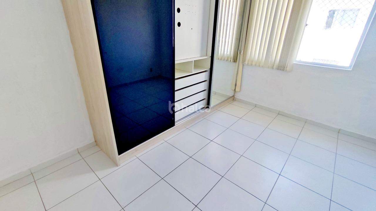 Apartamento à venda com 3 quartos, 75m² - Foto 9