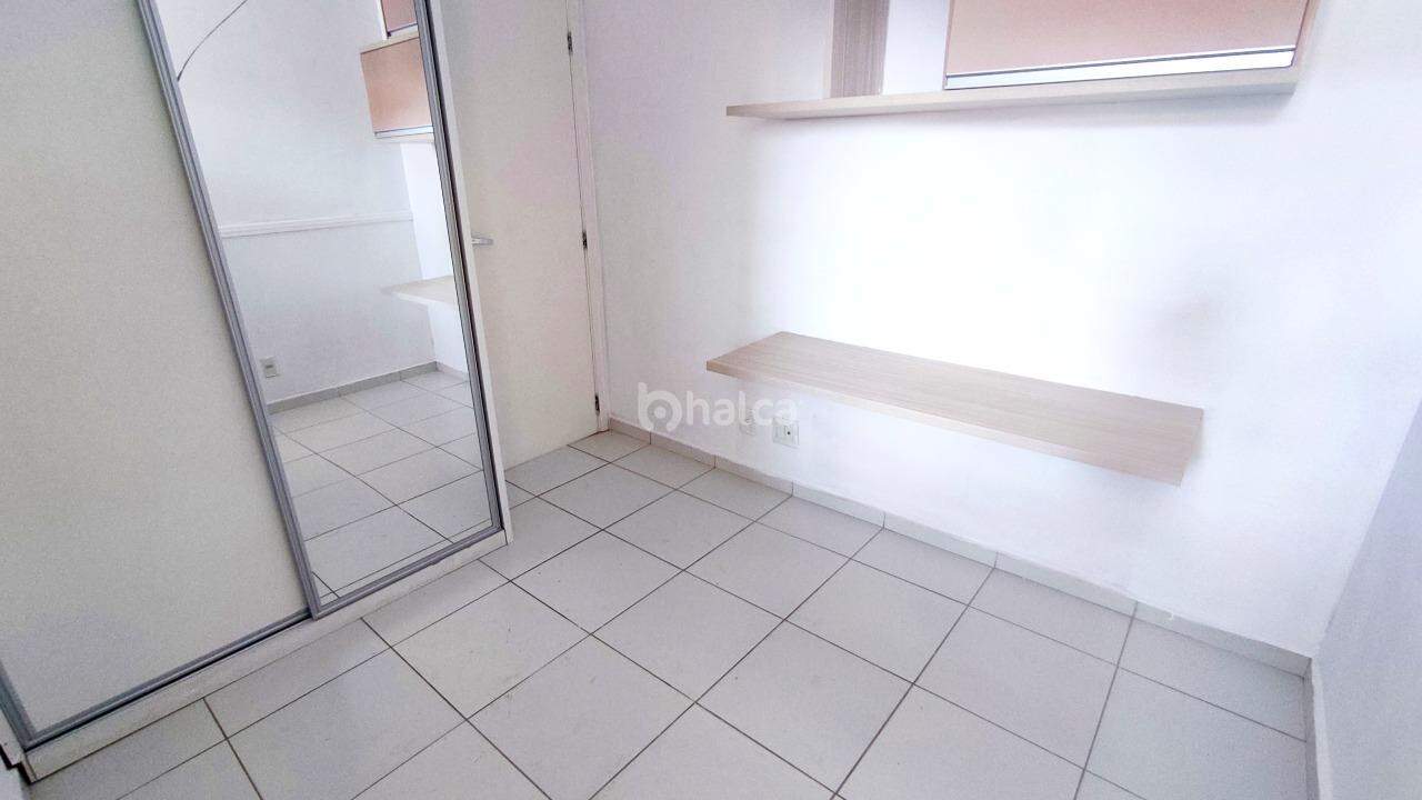 Apartamento à venda com 3 quartos, 75m² - Foto 8