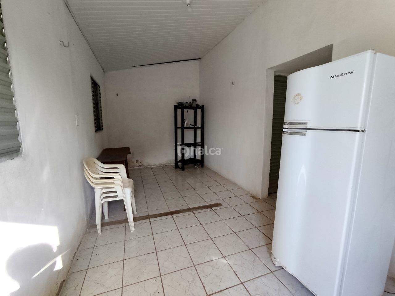 Casa à venda com 1 quarto, 36m² - Foto 2