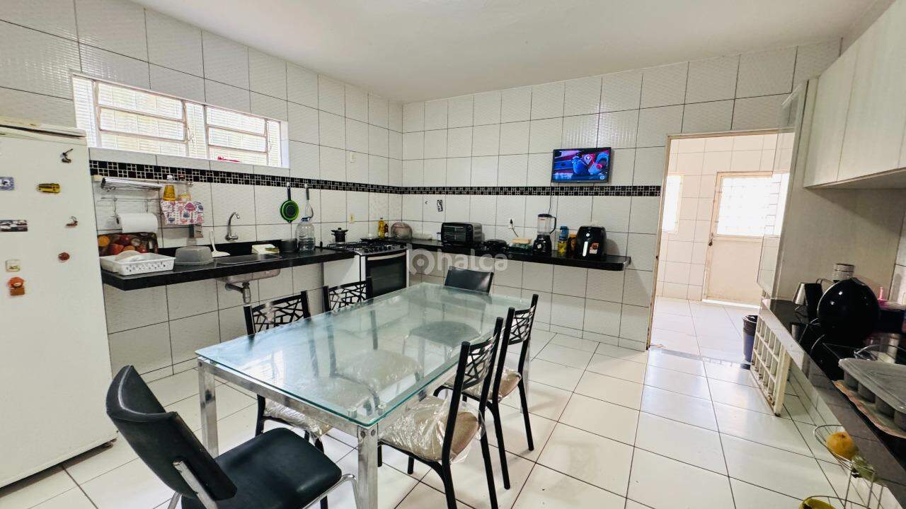 Casa à venda com 5 quartos, 400m² - Foto 14