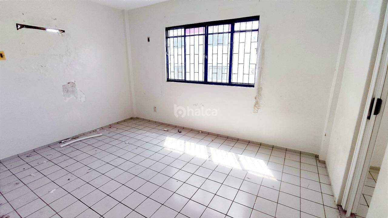 Apartamento para alugar com 3 quartos, 92m² - Foto 4