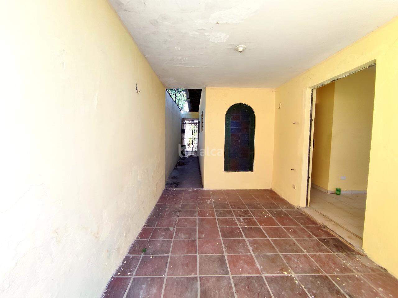 Casa para alugar com 2 quartos, 155m² - Foto 2