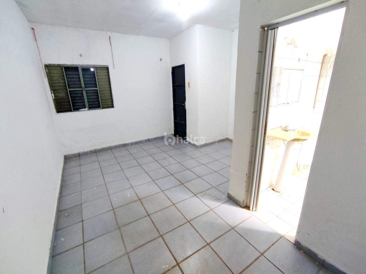 Casa à venda com 2 quartos, 100m² - Foto 13