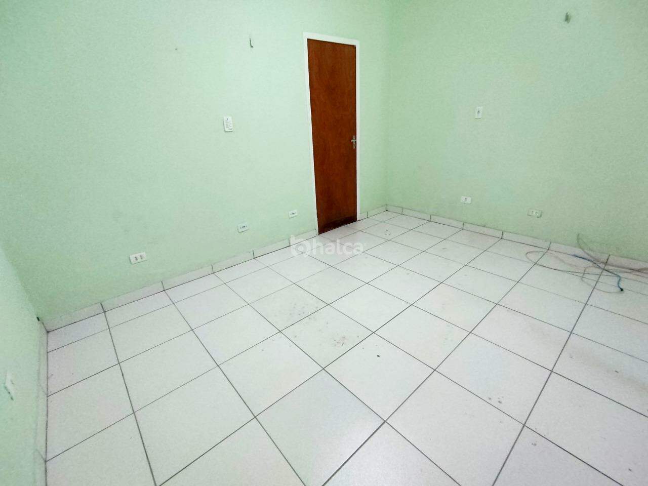 Casa para alugar com 3 quartos, 230m² - Foto 14