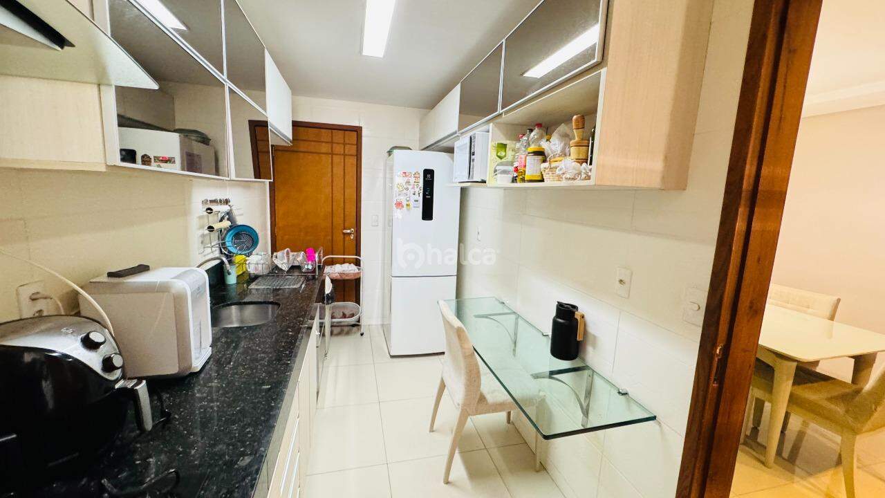 Apartamento à venda com 4 quartos, 107m² - Foto 7