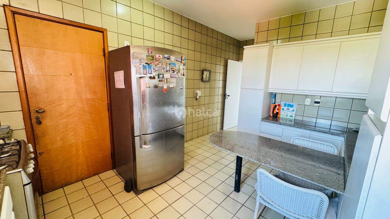 Apartamento à venda com 3 quartos, 179m² - Foto 11