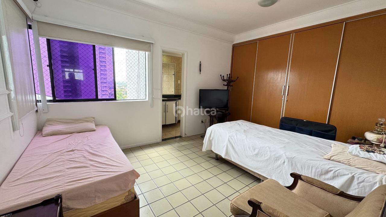 Apartamento à venda com 3 quartos, 179m² - Foto 17