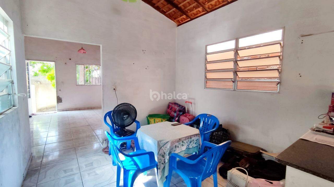 Casa à venda com 2 quartos, 200m² - Foto 6