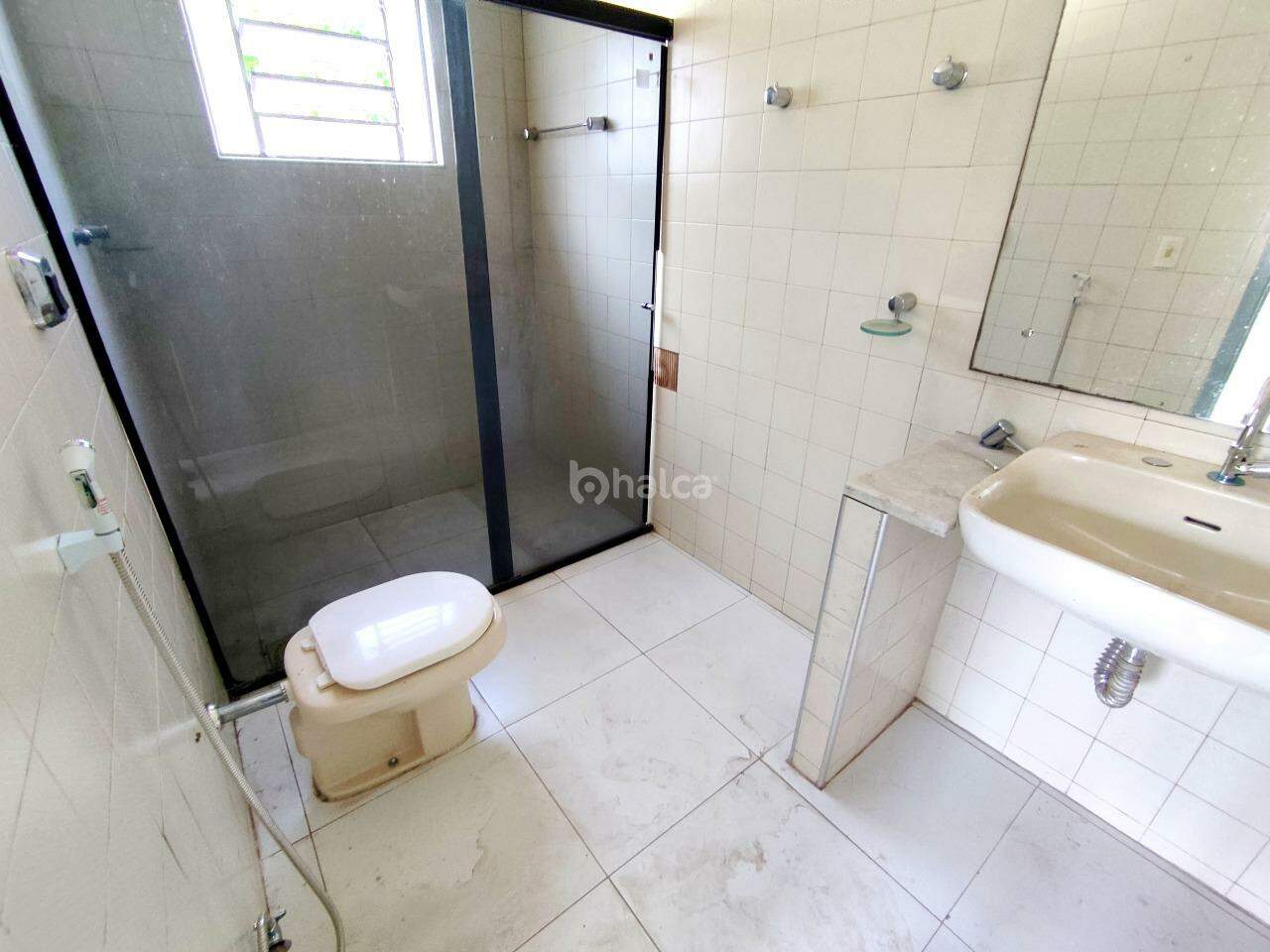 Casa para alugar com 2 quartos, 169m² - Foto 19