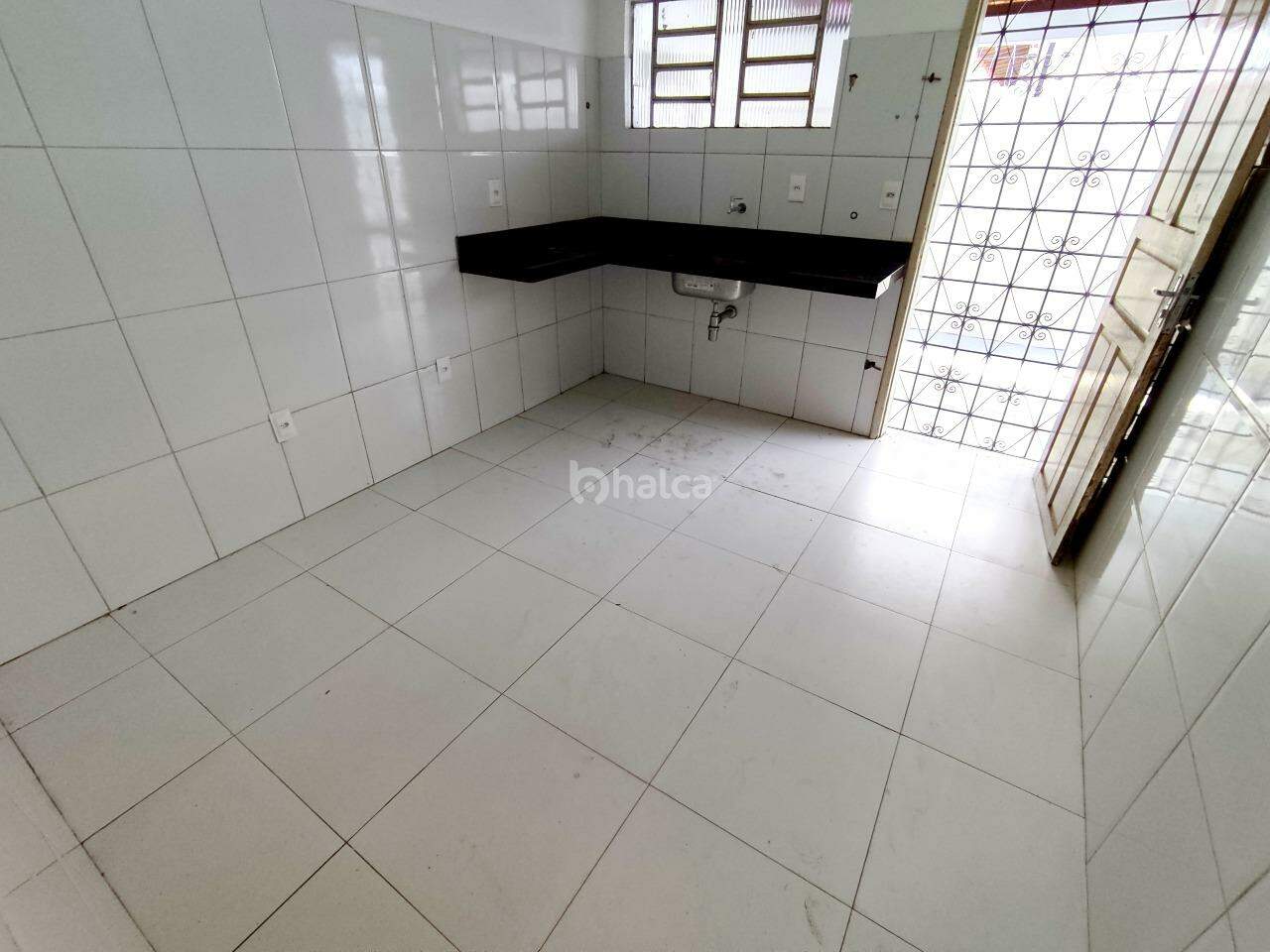 Casa para alugar com 2 quartos, 169m² - Foto 21