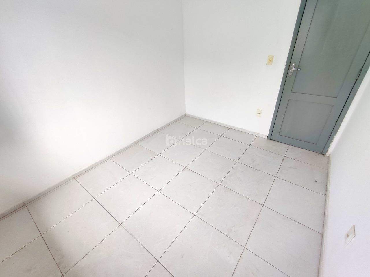 Casa para alugar com 2 quartos, 169m² - Foto 16