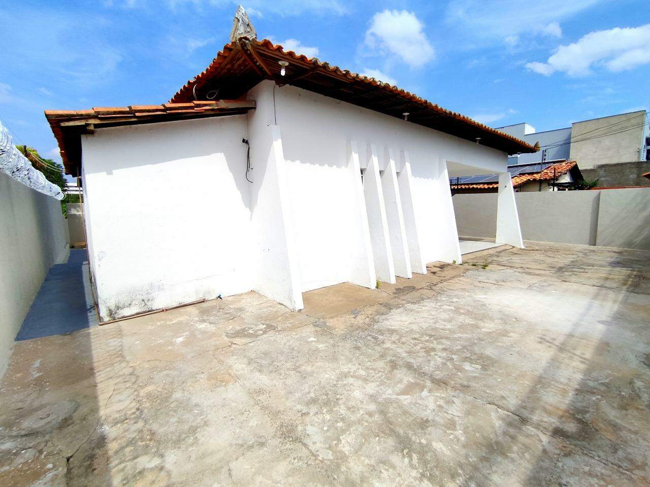 Casa para alugar com 2 quartos, 169m² - Foto 3