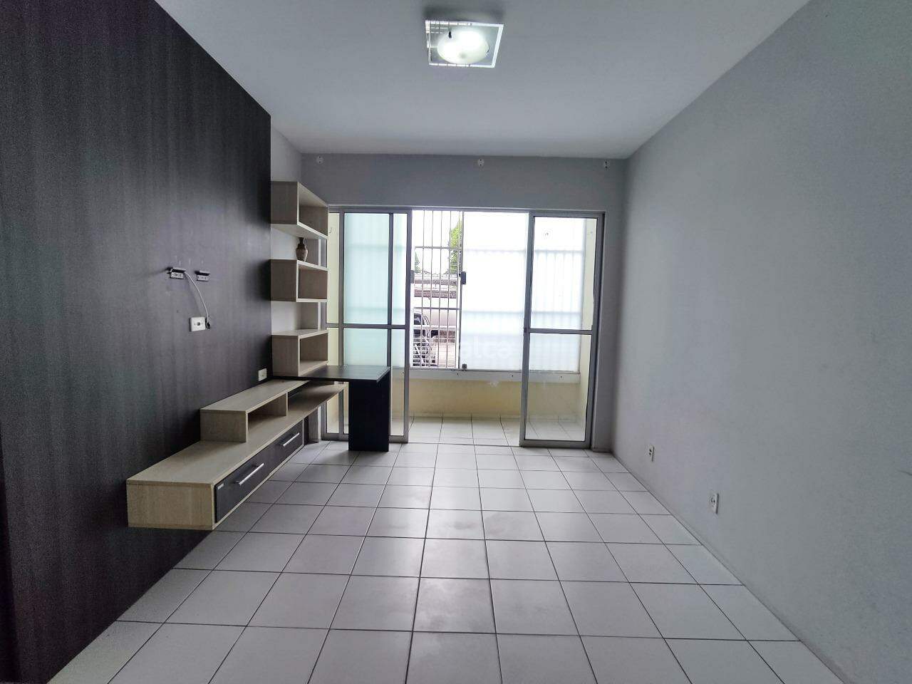 Apartamento para alugar com 2 quartos, 60m² - Foto 2